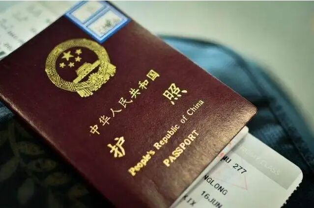 在菲律宾补办护照却出来的是旅行证，这是什么原因呢？