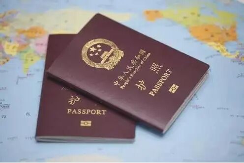 在菲律宾出生的孩子需要办理护照吗？